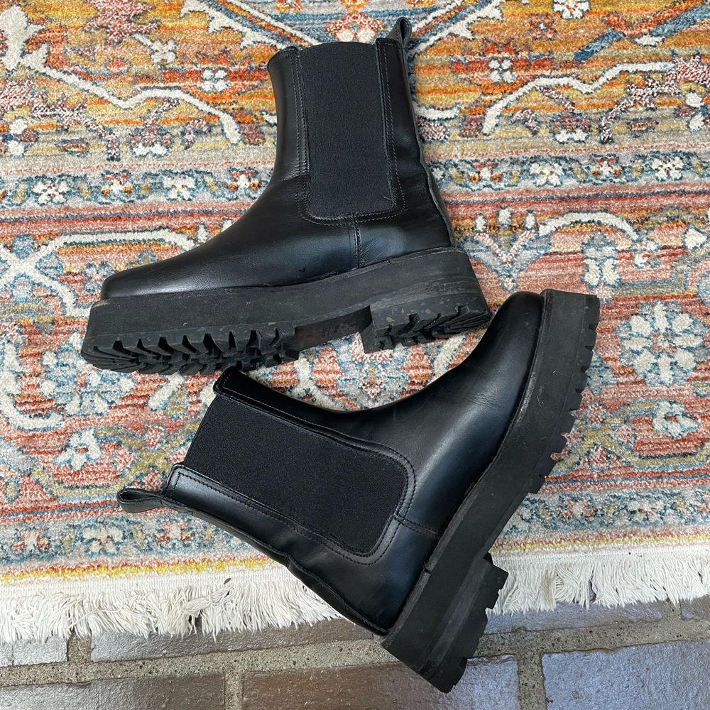 & other stories Chelsea boots